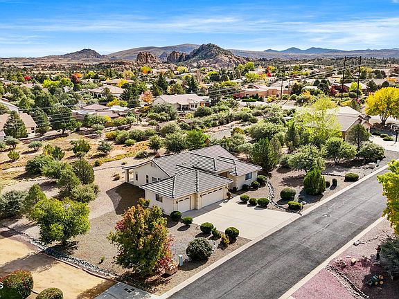 3rd image of 5886 Nightshade Ln