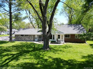 16840 Harrison St, Livonia, MI 48154