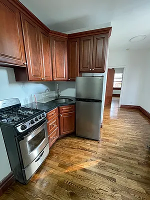 Rented by Bond New York | media 10