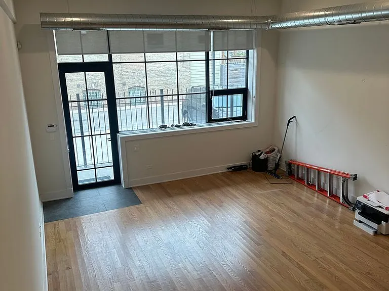 4405 N Artesian Ave #205 — Photo 33