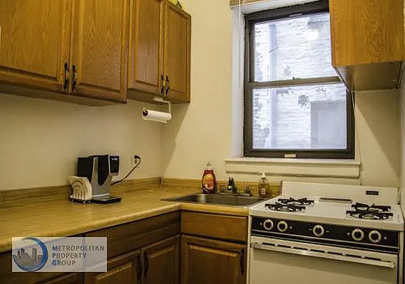 Sold by Metropolitan Property Group | media 26