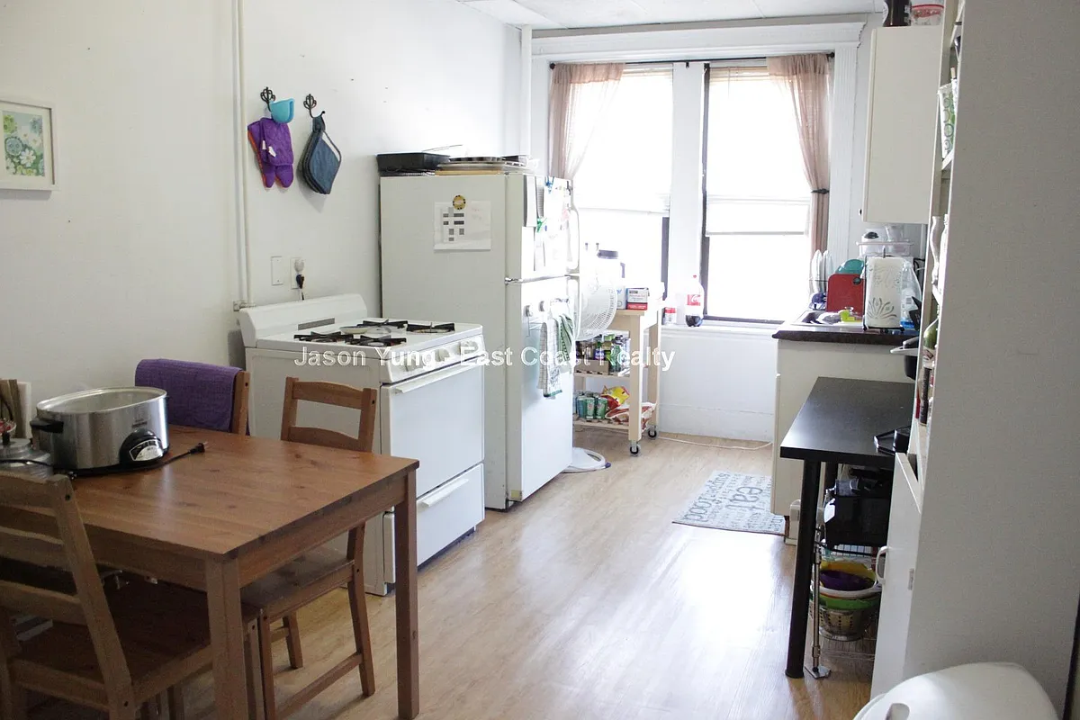 Building Photo - 238 Hemenway St #7