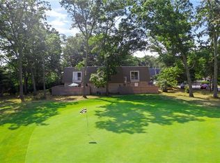 3 Caddy Rock Rd APT A, North Kingstown, RI 02852