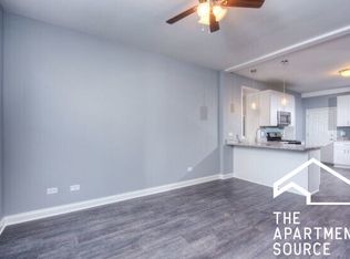 1300 N Greenview Ave APT 2R, Chicago, IL 60642