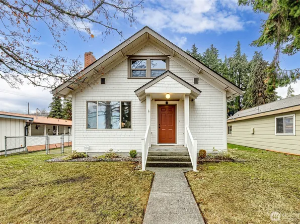 338 E Lopez Avenue NE, Port Angeles, WA 98362