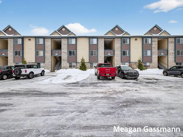 18400 N Ridge Ct APT 8, Spring Lake, MI 49456