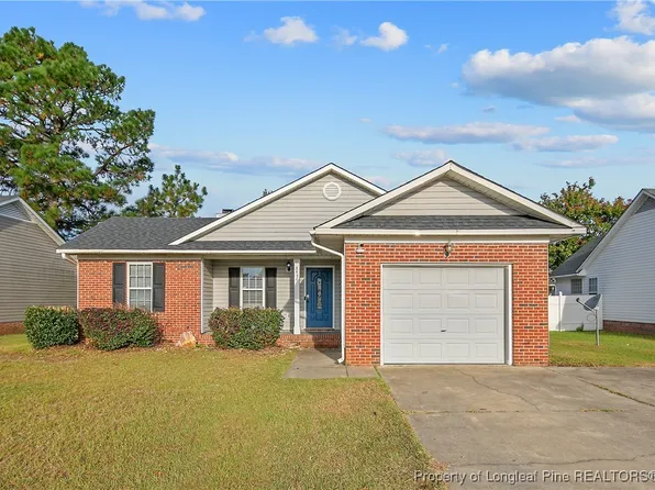 3434 Winesap Rd, Hope Mills, NC 28348