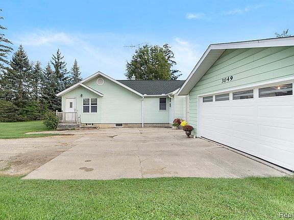 2nd image of 3049 Vineland Ave