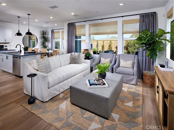 4046 Spring Ln, Corona, CA 92883