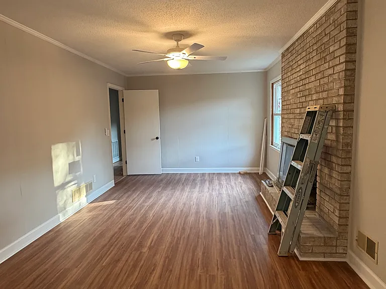 167 Saint Mark Dr — Photo 11