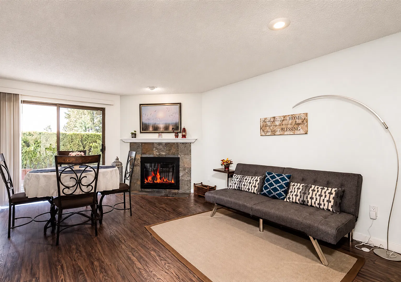 Lakeview Condominiums — Photo 4
