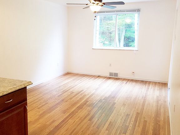 4th image of 337 Spruce Run Rd APT 2