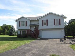 1227 Lake Summerset Rd, Davis, IL 61019