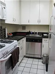 Rented by R New York