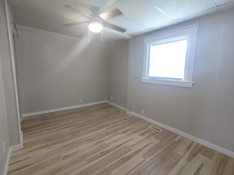 401 Brown St #1 — Photo 4