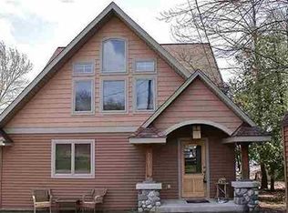 7201 S Beach Front St, Cedar, MI 49621