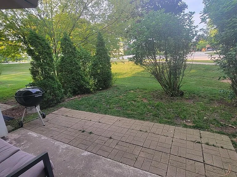1737 Parknoll Ln — Photo 12