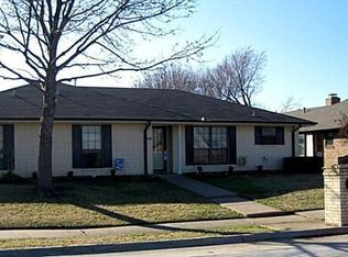 1886 Hillcrest Dr, Lewisville, TX 75077