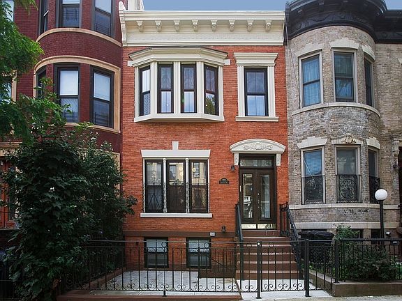 2nd image of 772 Lincoln Pl