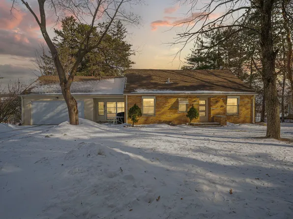 809 Bradford Ave N, Champlin, MN 55316