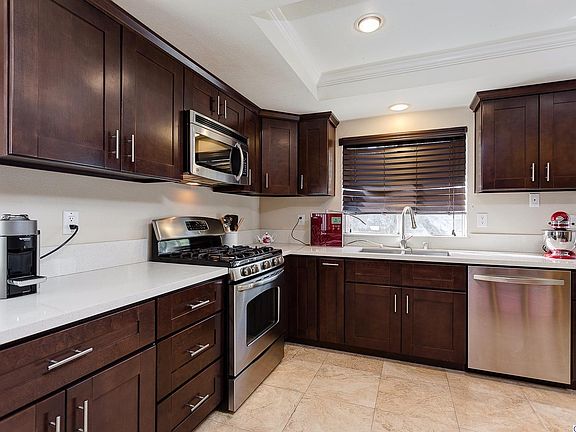 4th image of 5829 Encinita Ave