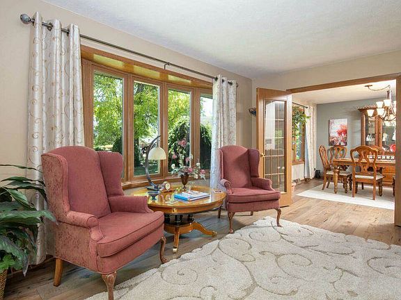3rd image of 5412 Chapel Hill Ct