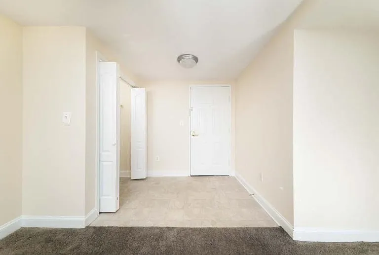 CECIL APARTMENTS — Photo 6