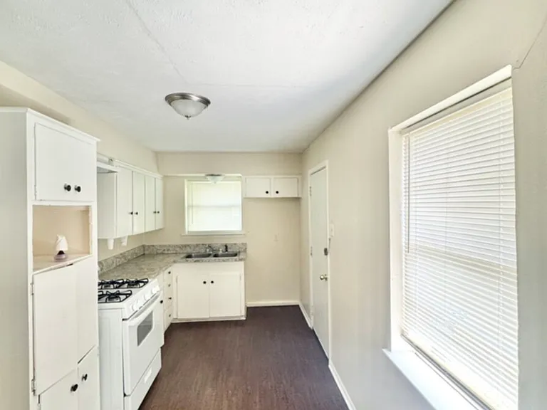 2206 Norma Dr — Photo 4