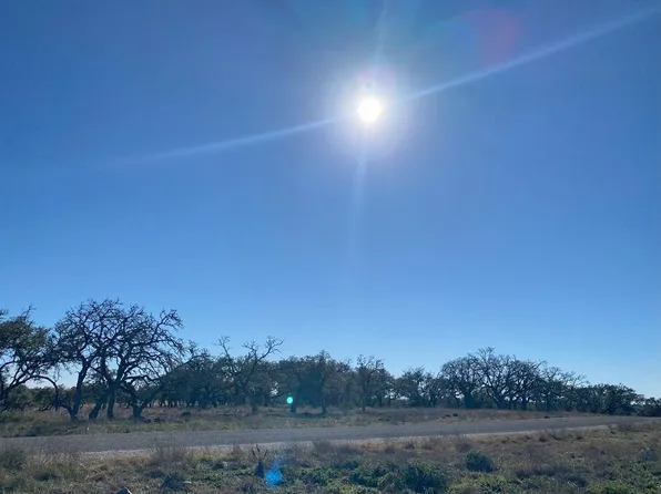 0 Caprock Cir, Kerrville, TX 78028