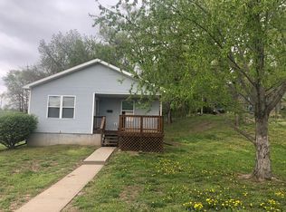 1025 Douglas St, Saint Joseph, MO 64505