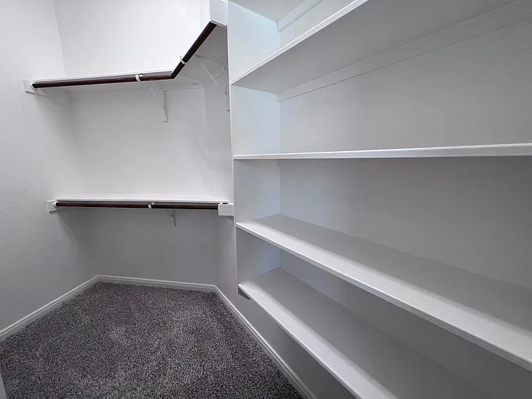 1753 Spence St — Photo 26