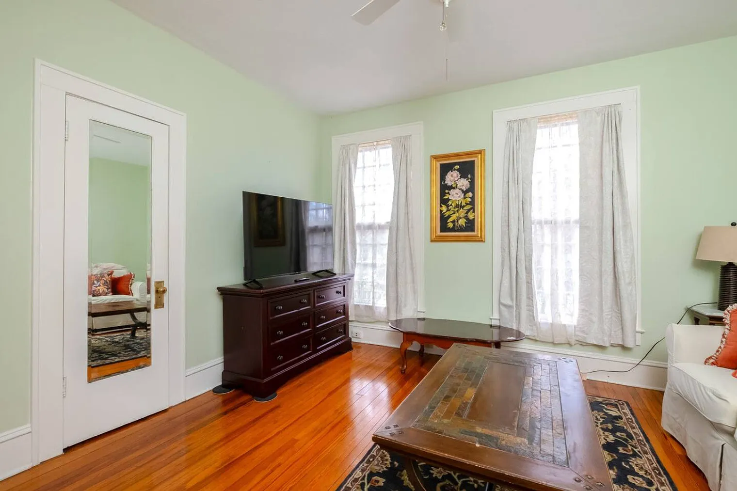 5 bed, 3.0 bath, 2992 sqft, $12,213 — Photo 2