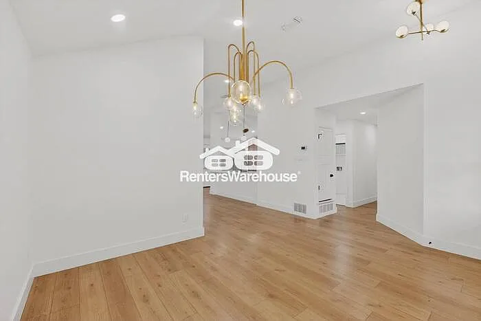 4405 San Mateo Ln — Photo 9