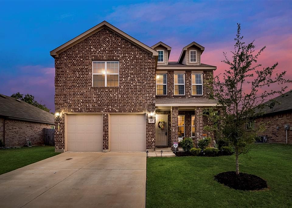 1st image of 127 Shady Creek Ln
