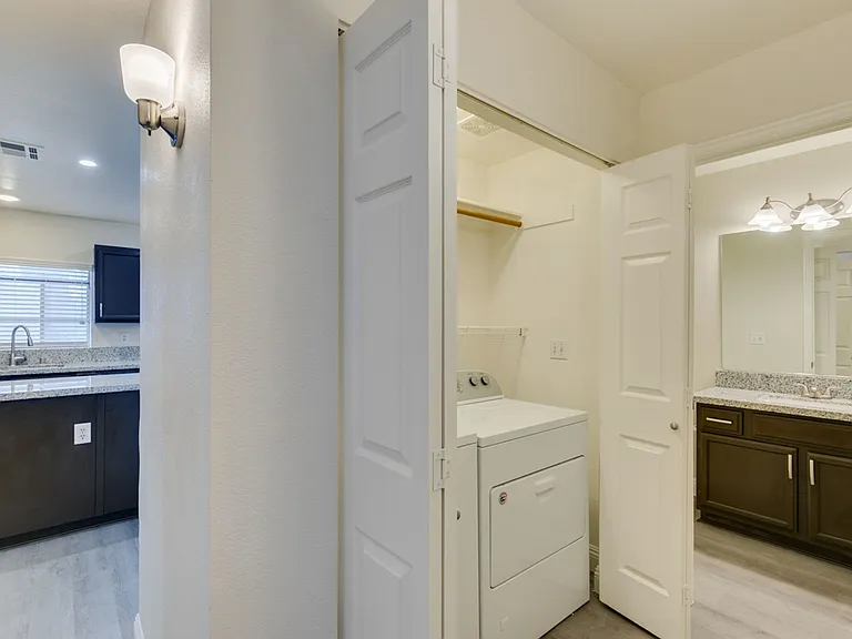 1738 Toltec Cir — Photo 31