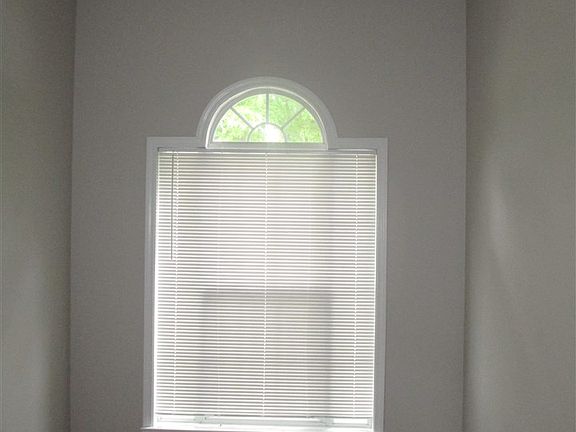4th image of 9984 Misty Elm Dr
