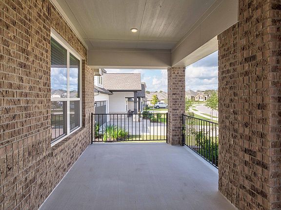 5th image of 154 Sequoia Dr