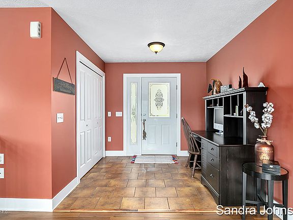 3rd image of 2679 W Selkirk Lake Dr