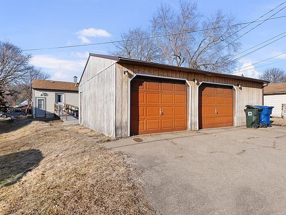 5th image of 3223 McKinley Ave