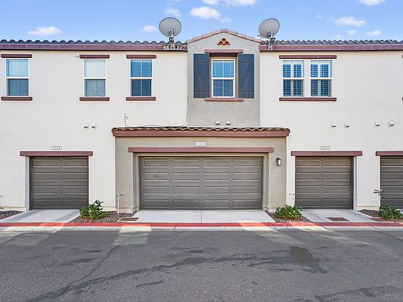 3rd image of 2349 E Hidalgo Ave