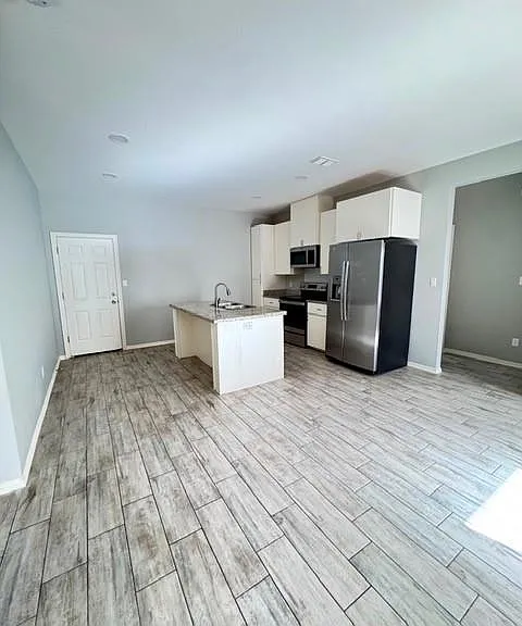 1304 W Heritage Dr — Photo 3