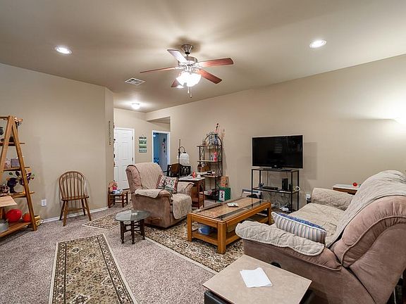 5th image of 2516 Canyon Creek Dr