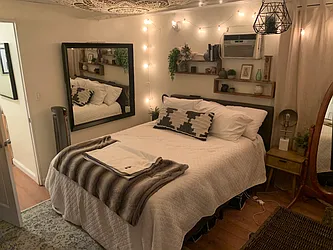 Rented by R New York