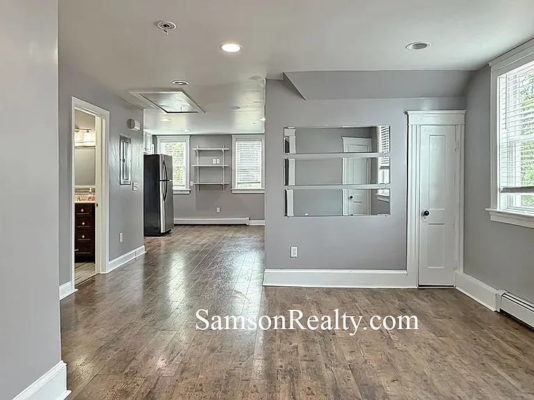 129 Abbott St #3 — Photo 19