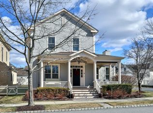 6 Aske St, Warwick, NY 10990