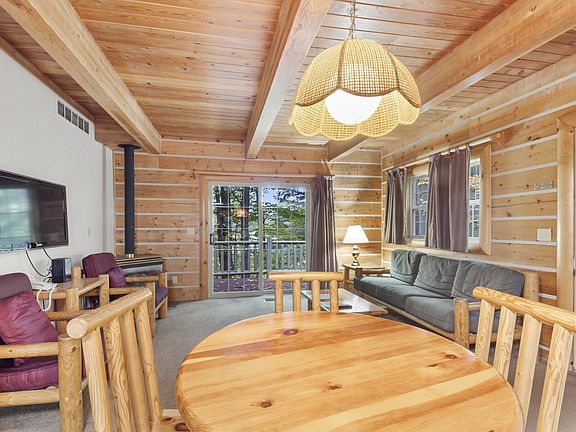 5th image of 835 Golf Cottage Dr
