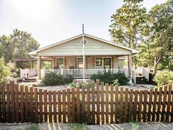 4609 S Underwood Rd, Yale, OK 74085