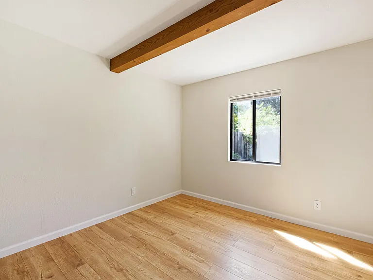 822 Shirley Ave — Photo 19