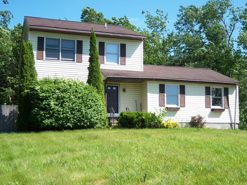 2nd image of 801 Ravine Rd