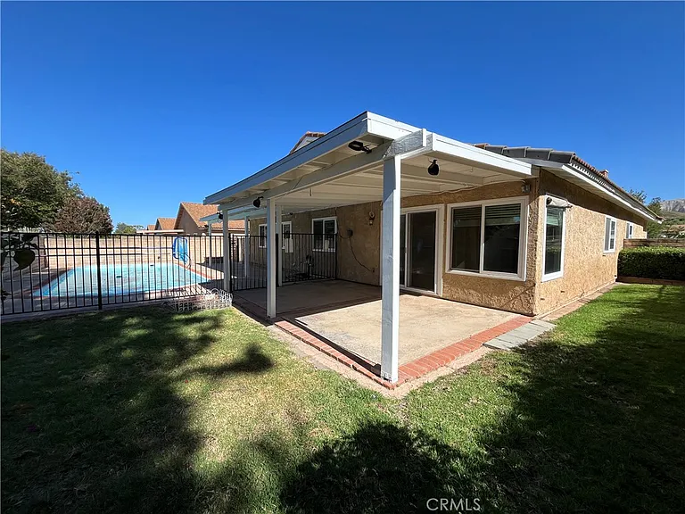 2534 Roxy St — Photo 17